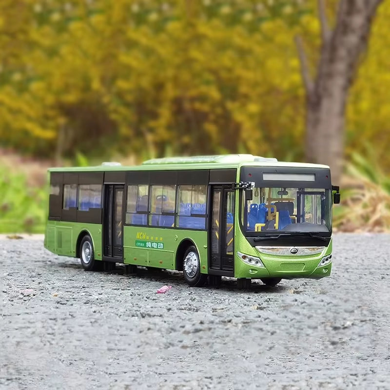 Original 1:42 Yutong Bus Bus Pure Electric E12 Bus Car Model Alloy Car Model