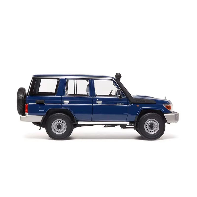 AR 1/18 Land Cruiser 76 LC76 2017 Alloy Car Model Collection +Small Gift