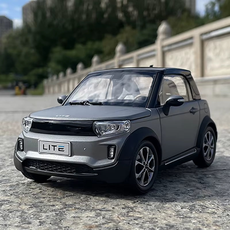 Original New Energy LITE Afcfox Electric Car Model 1:18 Alloy Car Model