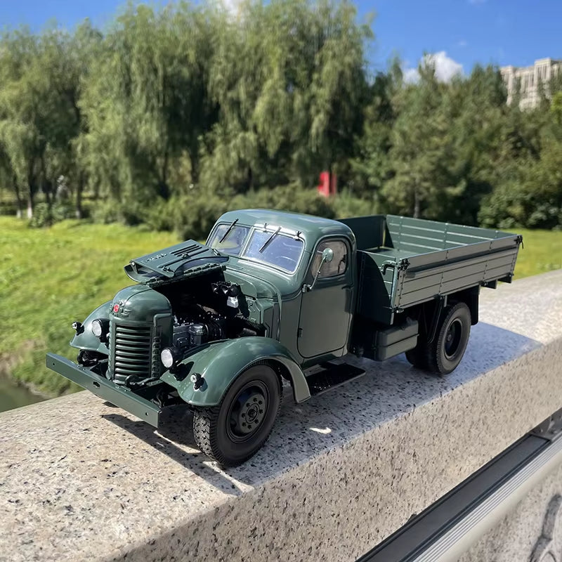 Century Dragon Original 1:18 Old Jiefang CA10 Truck 1956 Simulation Alloy Car Model